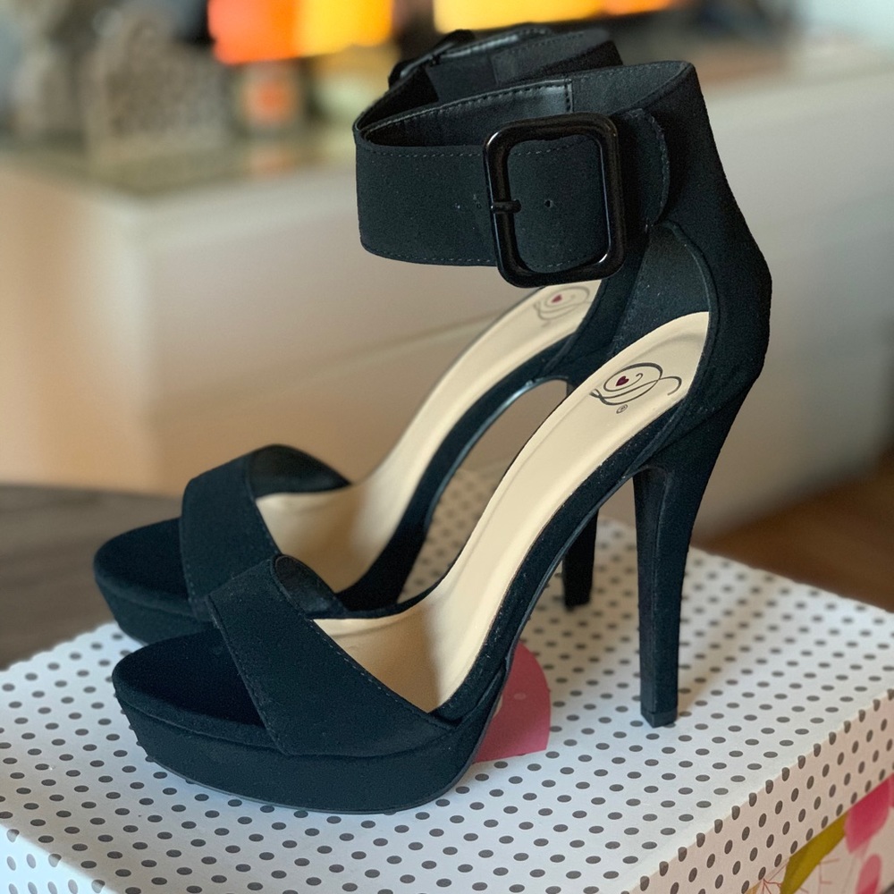 Black heels
